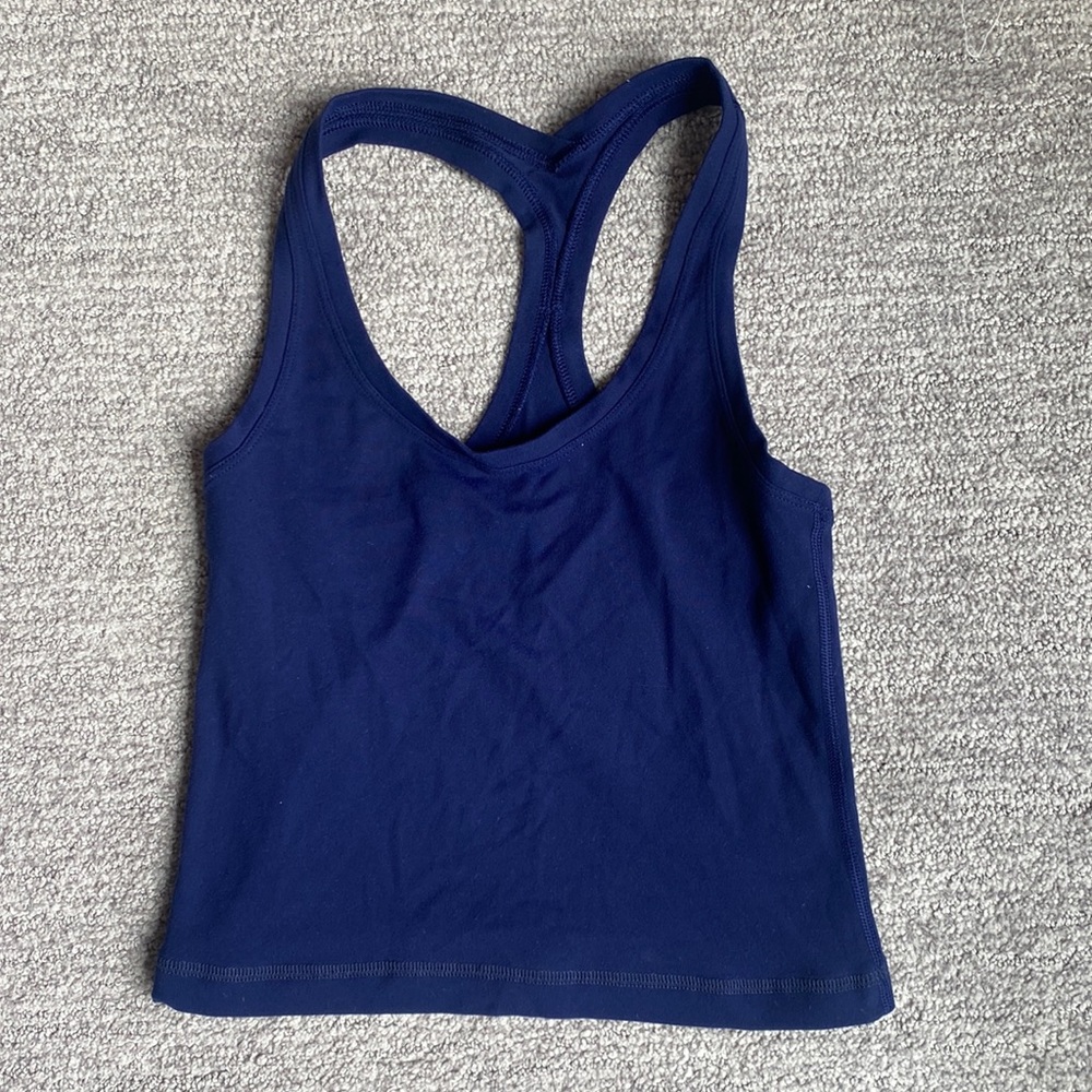 Lululemon tank!